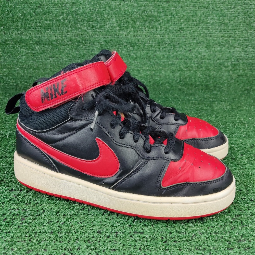 Nike Sneakers Kids 6Y Black Red Court Borough Mid 2 CD7782-003 High Top Straps